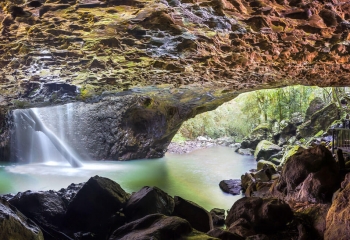 Natural+Bridge+Cave.jpg